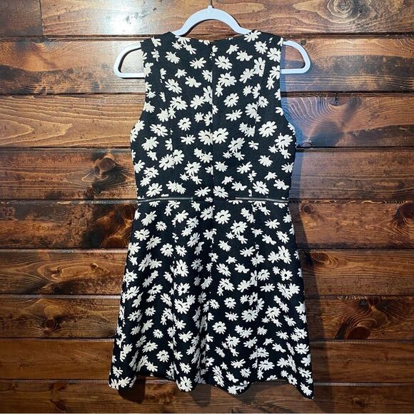 AnnTaylor Petite Black & White Floral Sheath Dress Women's Size 6P - Picture 15 of 16